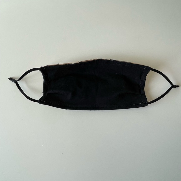 Authentic Upcycled BURBERRY Patchwork Face Mask - Picture 4 of 16